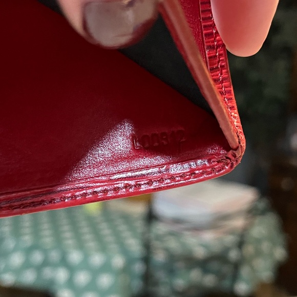 🚨Low Start Louis Vuitton Res Epi Bifold Wallet - Picture 6 of 13